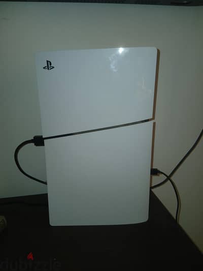 PLAYSTATION 5 SLIM WITH 2 JOY STICKS