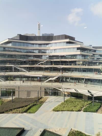 Office for rent in SODIC Beverly Hills, Sheikh Zayed; fully finished and air-conditioned, featuring a prime location and a wonderful view.