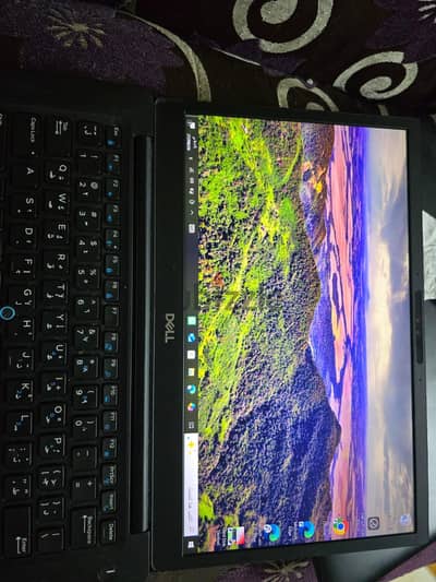 Latitude 7490
