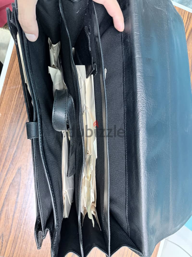 BRIEF CASE seven k leather 1
