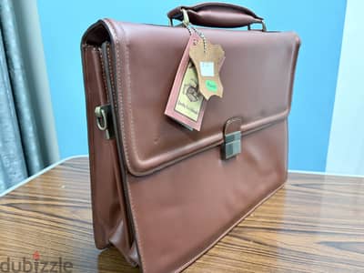 BRIEF CASE SEVEN K LAETHER