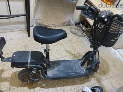 سكوتر كهربائي سكوتر كهربائي