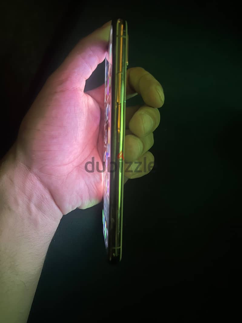 Apple - iPhone XS 1
