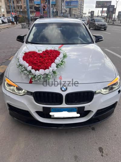 متاح احدث وافخم  سيارات الزفاف  وخدمة ليموزين ورجال الاعمال .