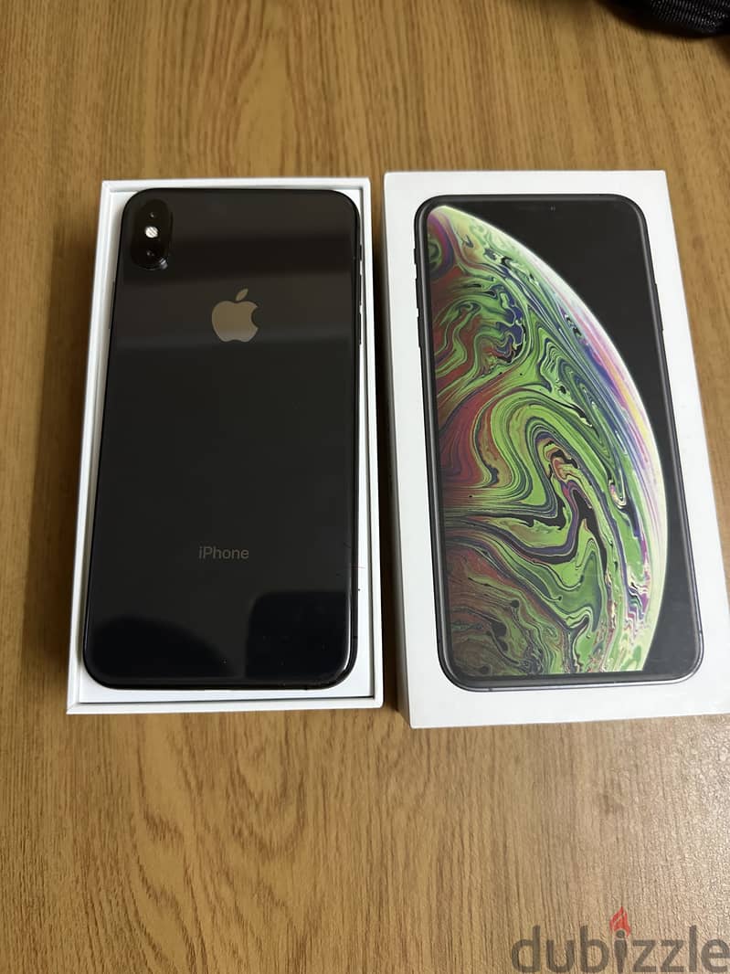 Apple - iPhone XS Max 2