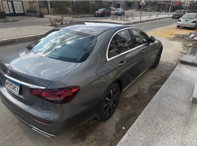 Mercedes-Benz E200 2021