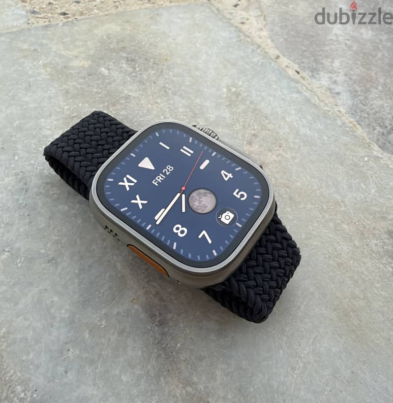 Apple Watch Ultra 2 – Natural Titanium 3