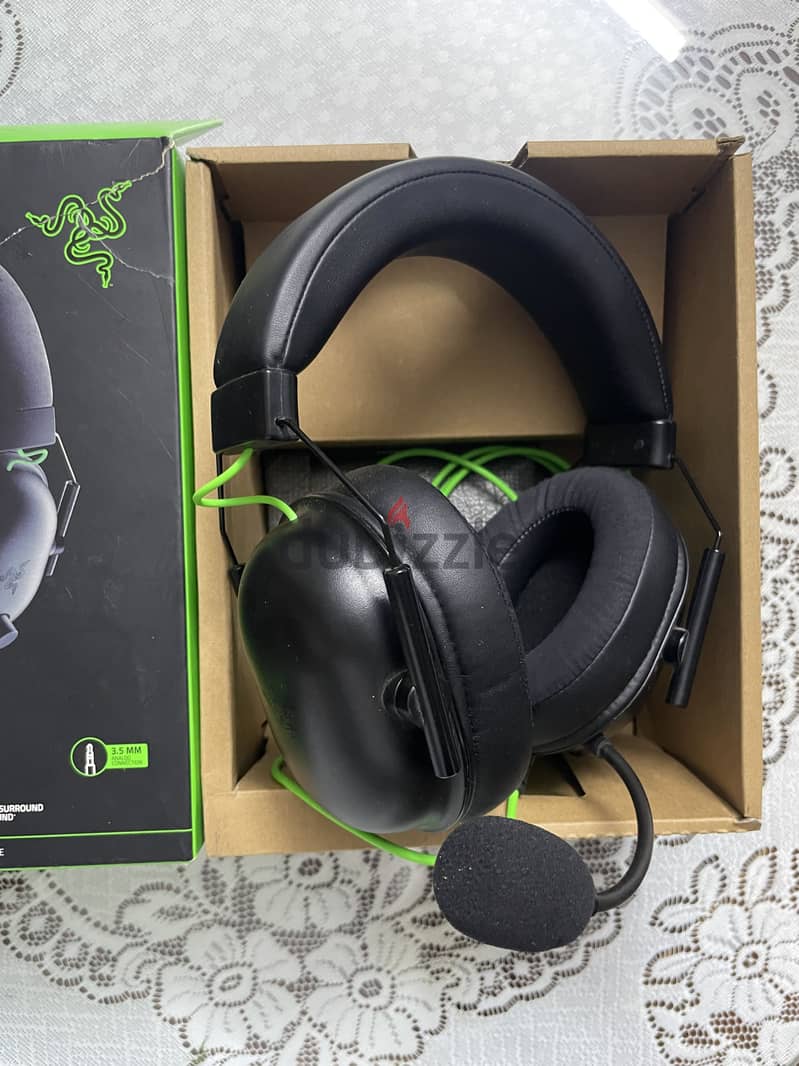 Razer Blackshark v2 x wired gaming headset 2