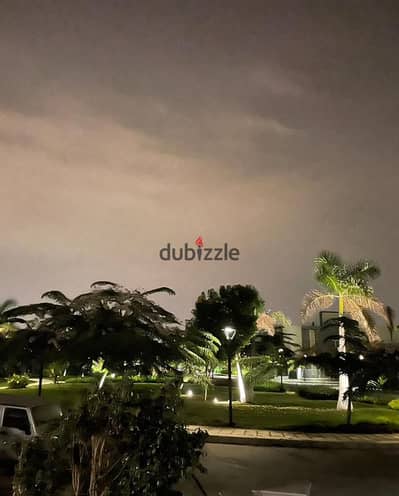 في مدينتي فيلا تاون هاوس للبيع 270م بحري وايد جاردن فيو تشطيبات خاصه بالكامل madinaty