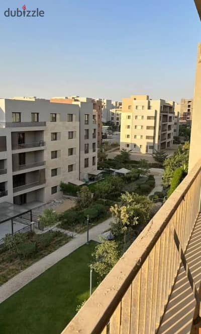 شقة للبيع بسعر مميز في ديستريكت 5 القاهرة الجديدة - DISTRICT 5