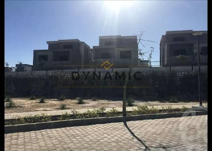 Fairway Villa للبيع Ivory Hills - 357م مباني - أرض 417م - فيو لاندسكيب مفتوح - 31 مليون