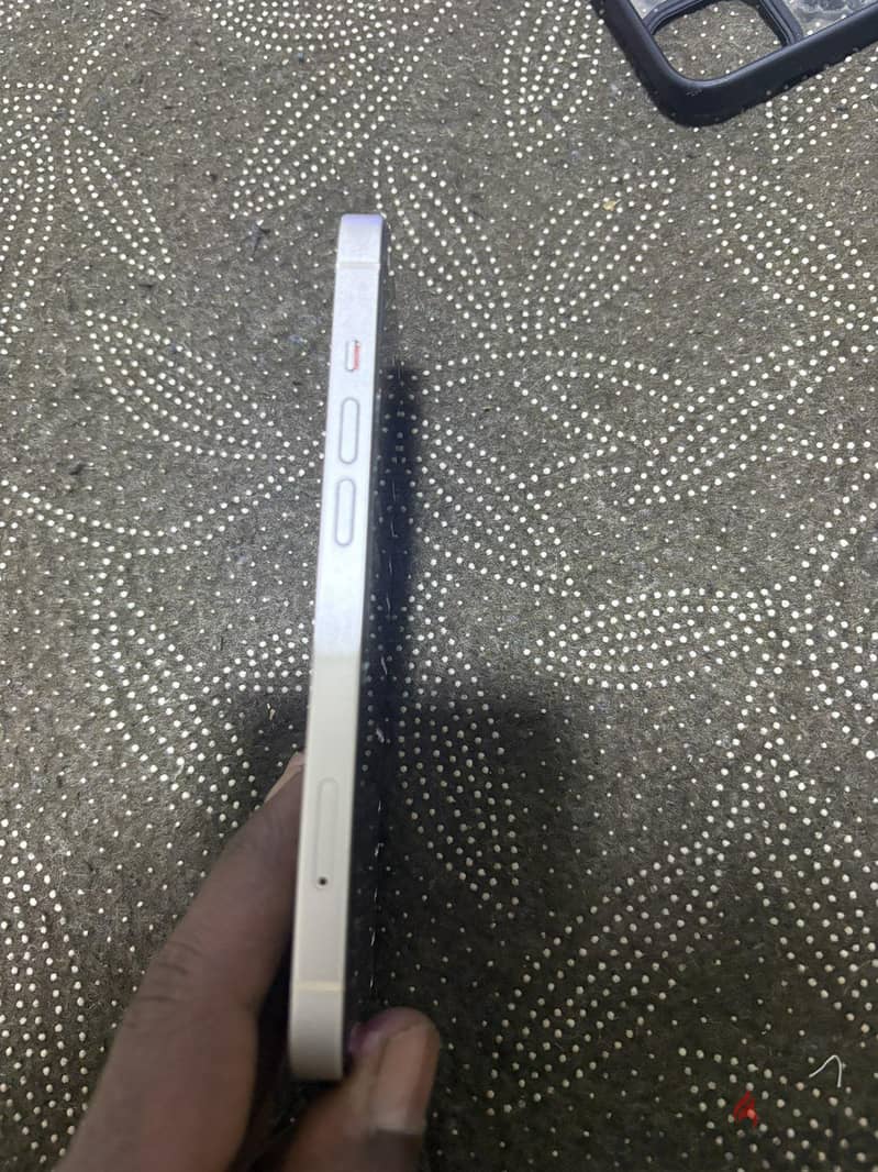 Apple - iPhone 13 2