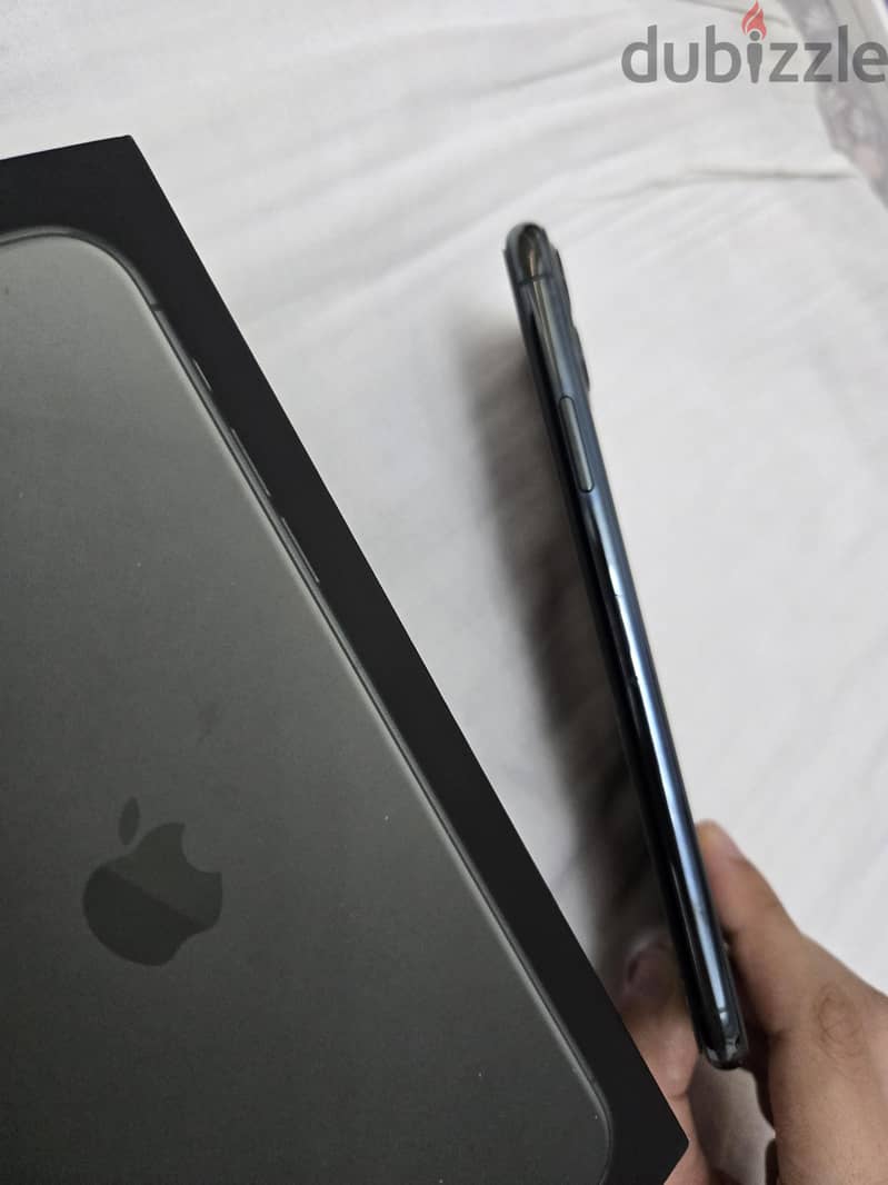 Apple - iPhone 11 Pro Max 1