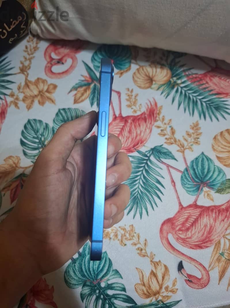 Apple - iPhone 13 3