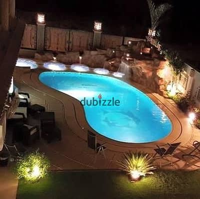 فيلا مميزة للبيع في الرحاب هيلز، تم تعديلها بالكامل وتجهيزها بمستوى فاخر لتناسب الباحثين عن الخصوصية والفخامة والمساحات الواسعة.