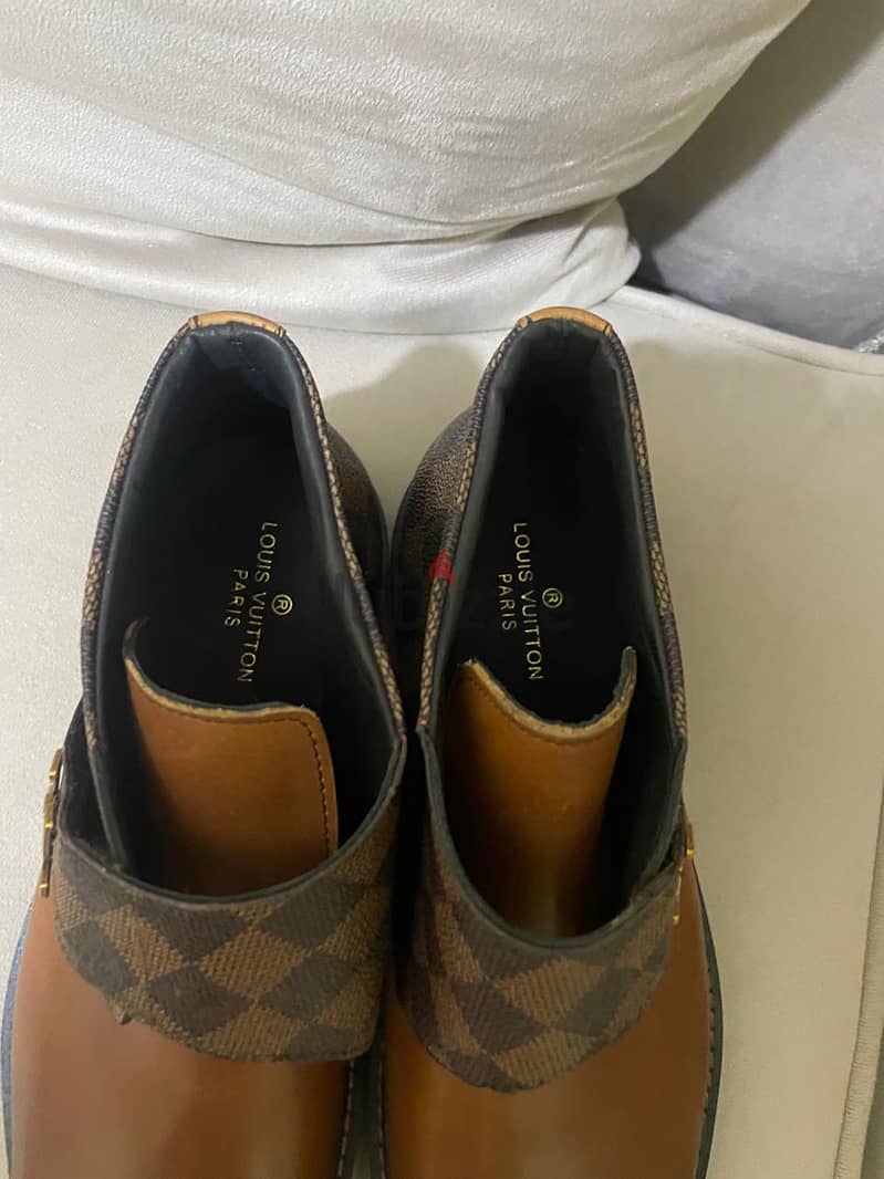 Louis Vuitton 2