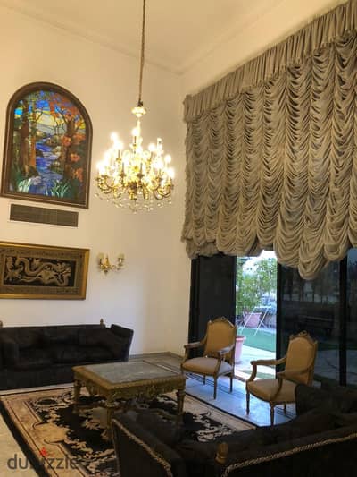 مفروش ٦ غرف و ٦ ريسيبشين و ٣ مطابخ وروف و ٤ حمام