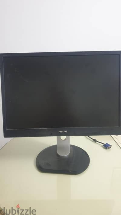 كمبيوتر HP Compaq 6005 Pro كامل بالشاشة والكيبورد بحالة ممتازة