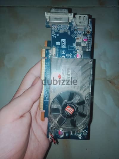 AMD Radeon HD 7000 Series 1GB