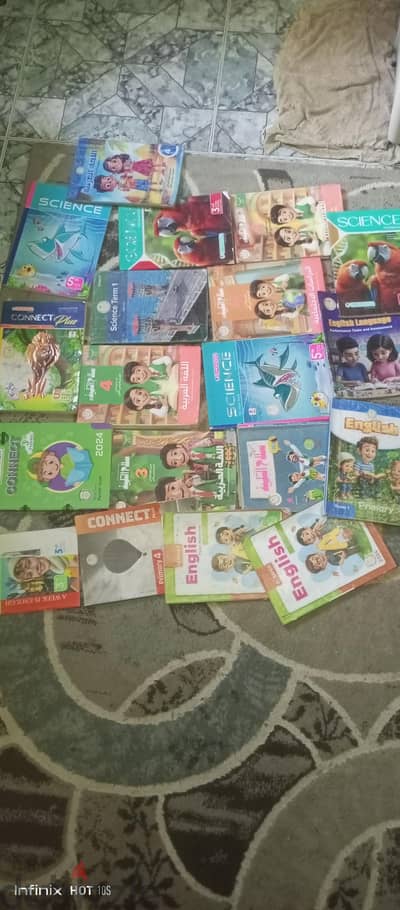 كتاب مستعمل بسيط للبيع