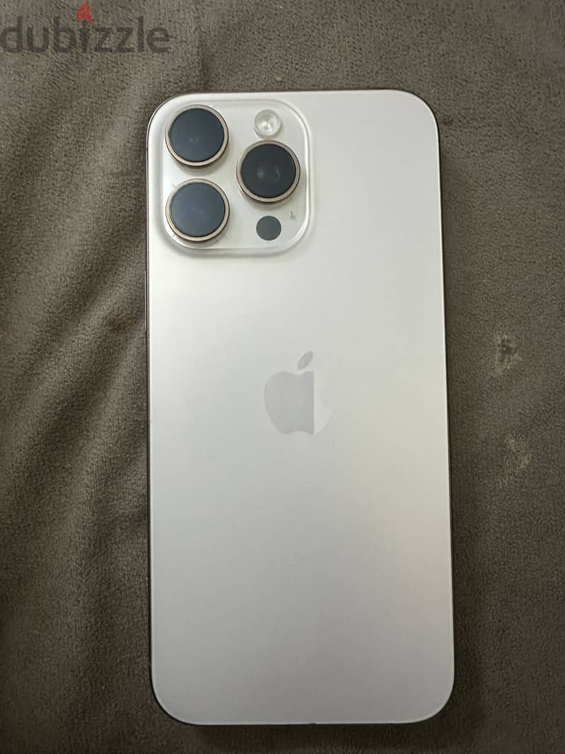 Apple - iPhone 16 Pro Max 4