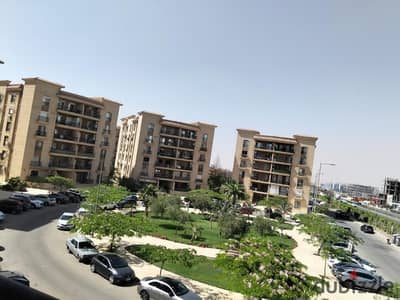 شقة للايجار 162 متر الدور التاني جاردن وشارع جاهزة للسكن قريبه من السوق الشرقي والايست كورت والخدمات في المرحلة التامنة الرحاب 2 Al Rehab 2