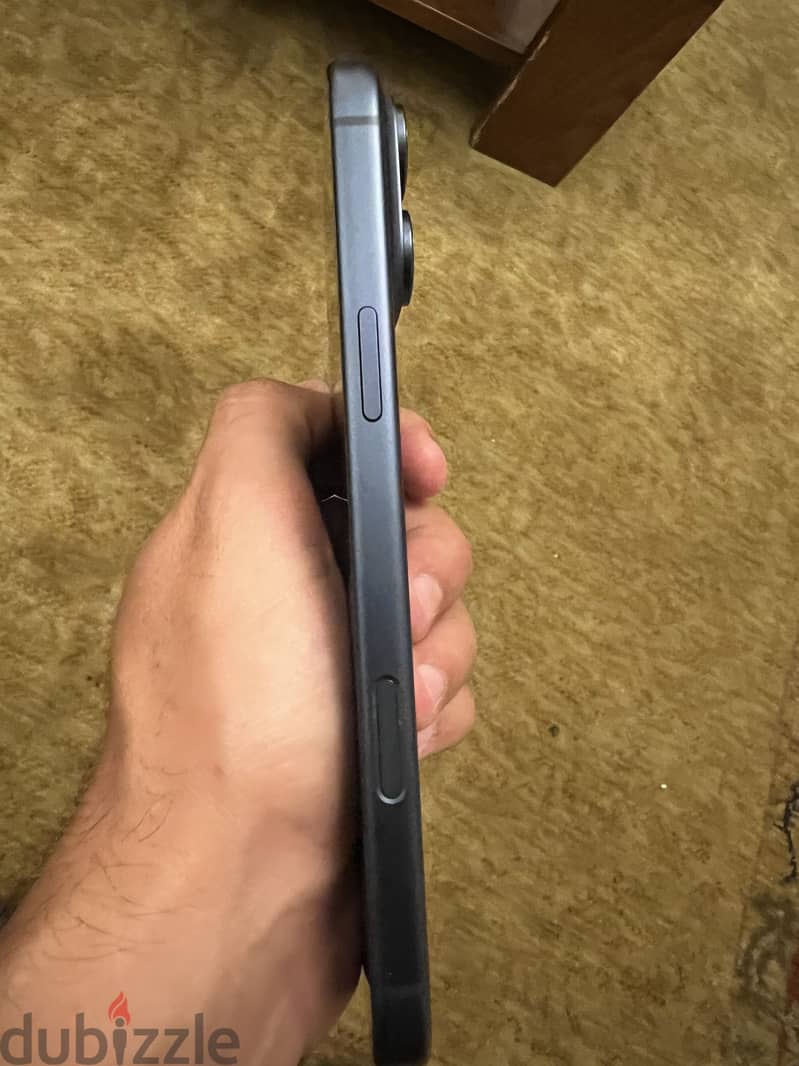 Apple - iPhone 17 Pro Max batter 99% 2