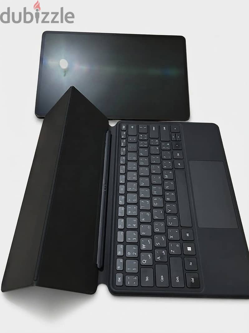Huawei matebook e with box like new 3