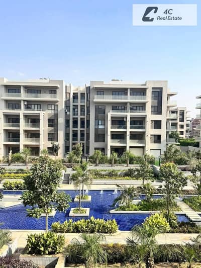 بأقل من سعر السوق استلام فوري بفيو بحري شقة ريسيل 3 غرف منهم ماستر في Address East التجمع الخامس بالقرب من الجولدن سكوير وشارع التسعين للبيع