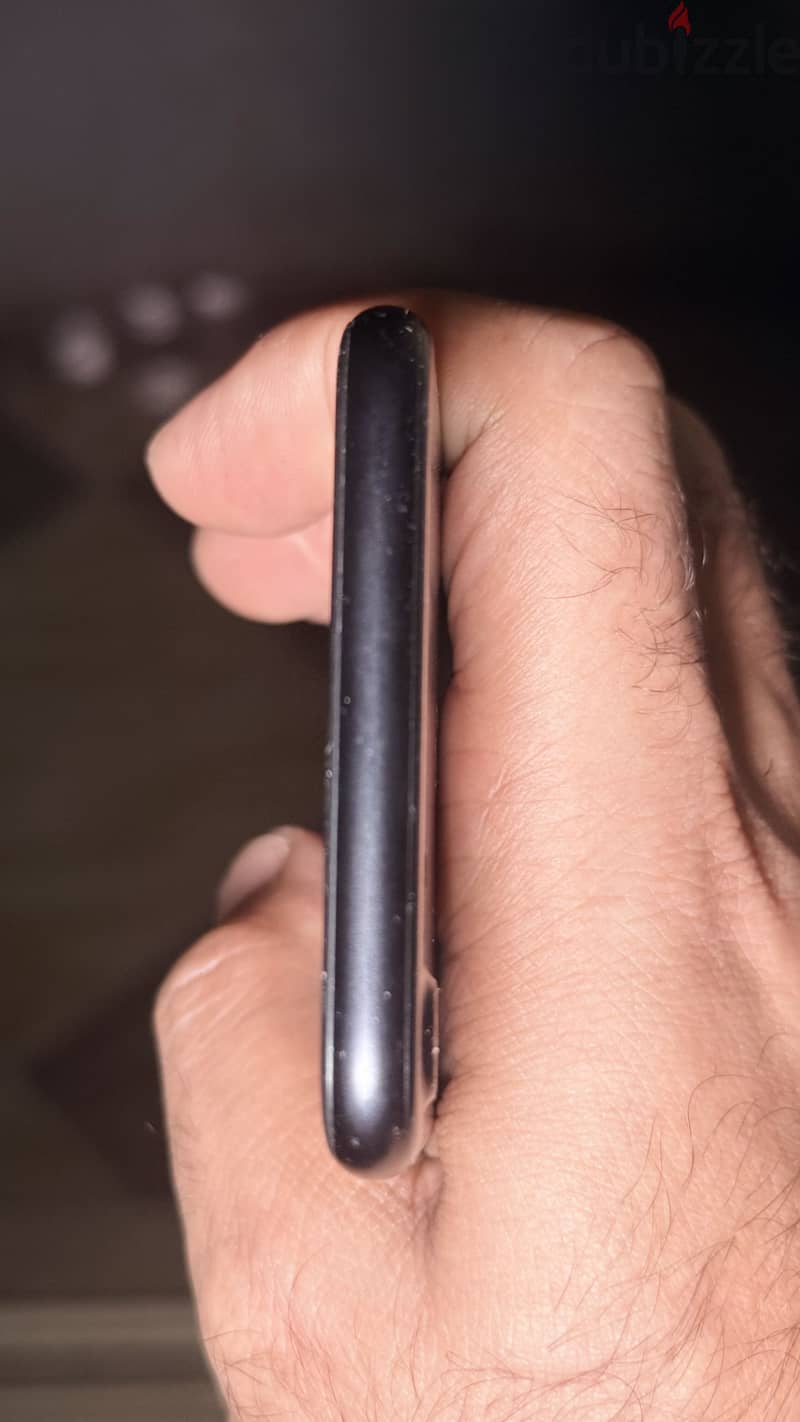Apple - iPhone 7 2