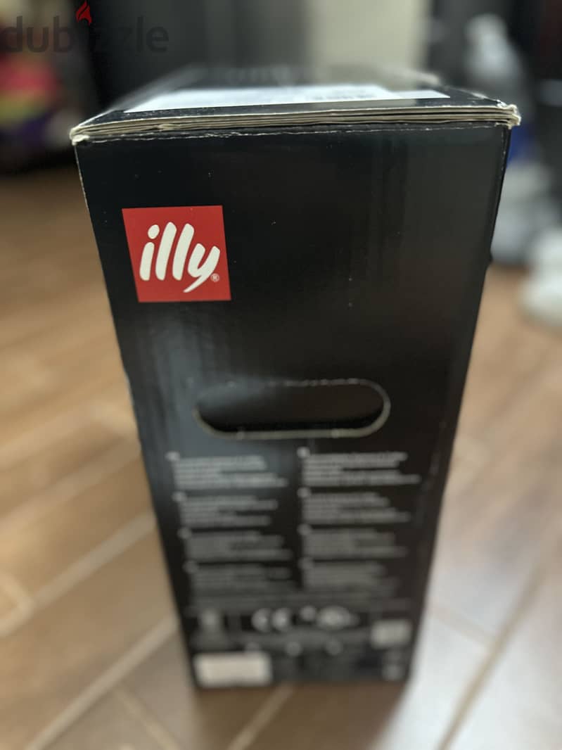 illy Y3 2
