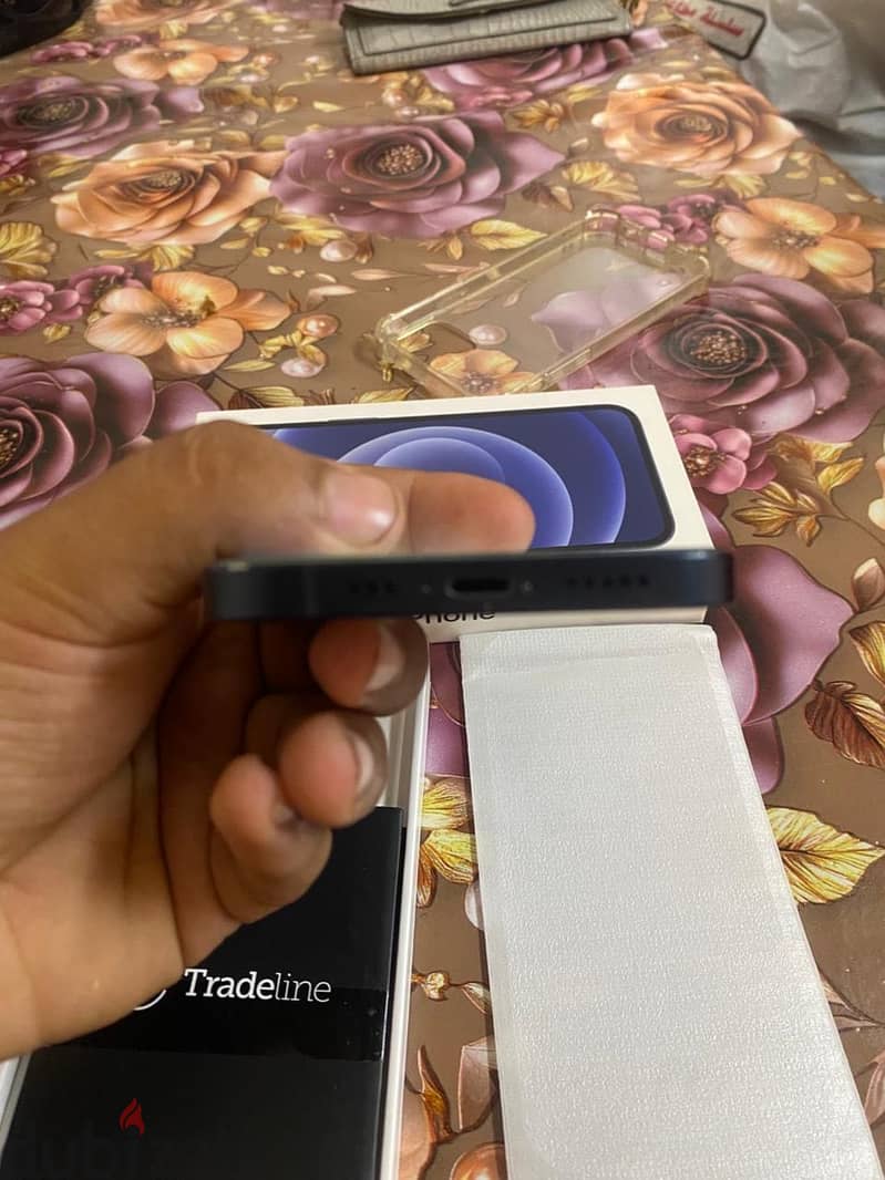 Apple - iPhone 12 2