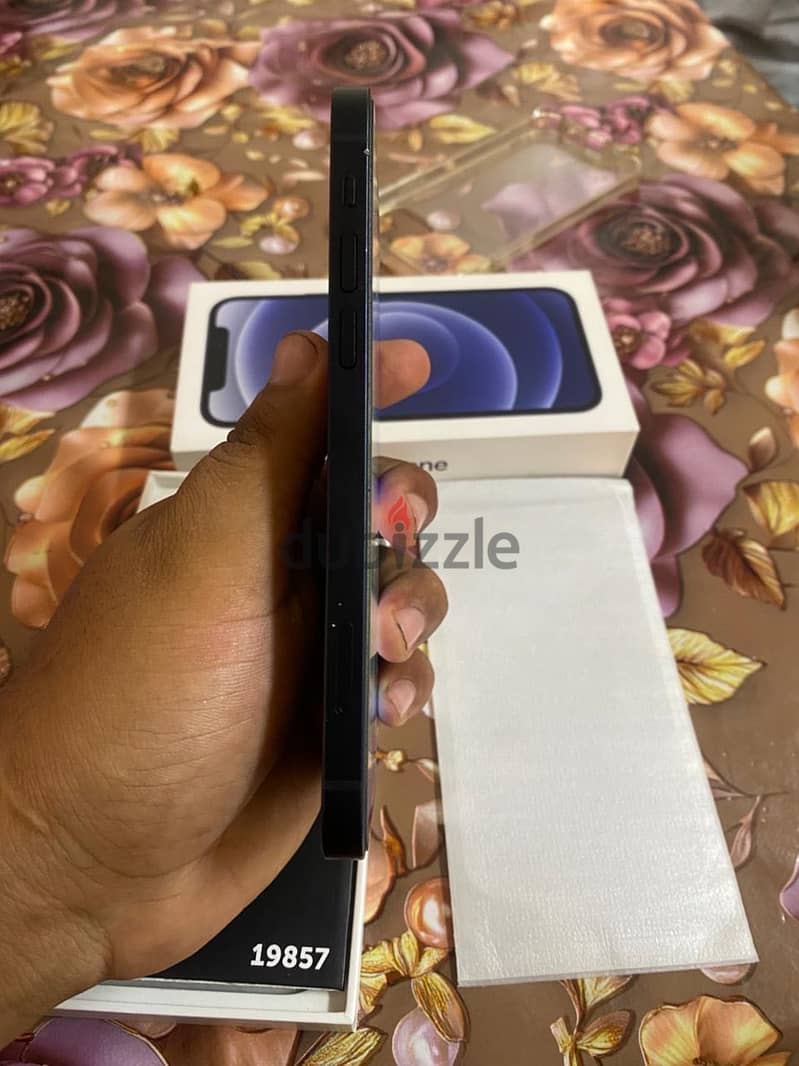 Apple - iPhone 12 4