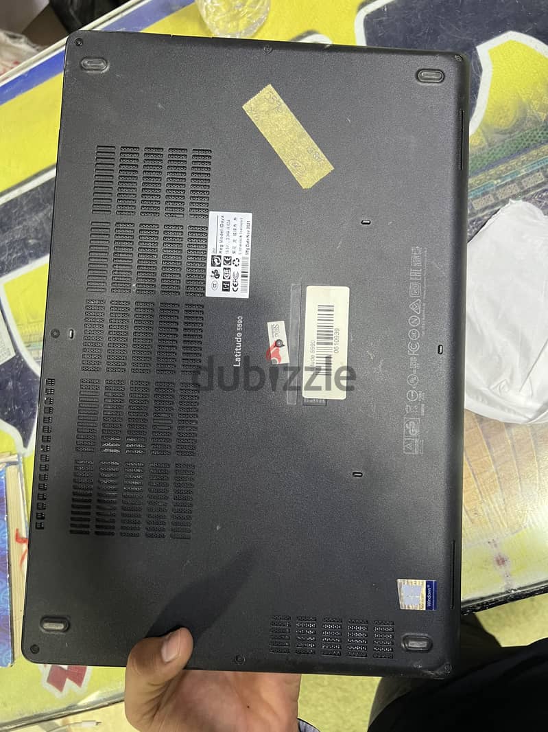 Dell Latitude 5590 2
