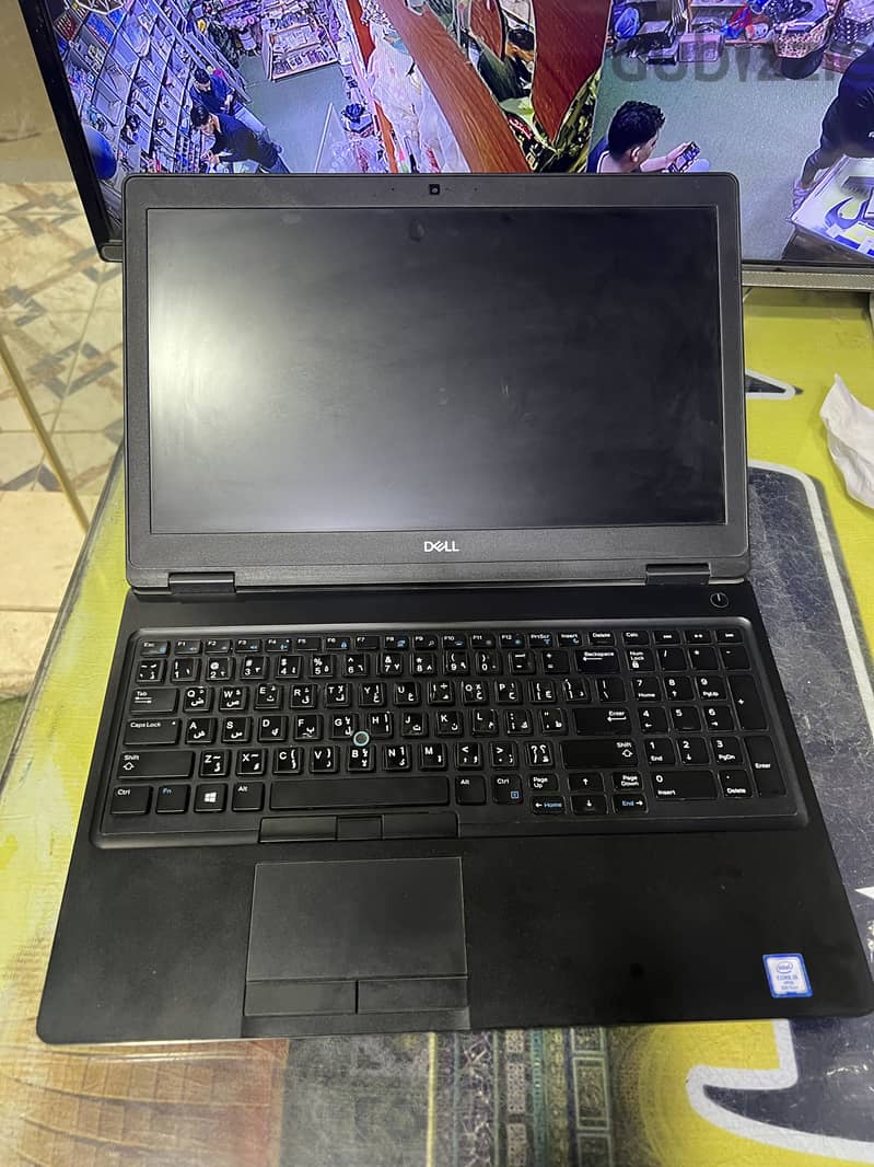 Dell Latitude 5590 4