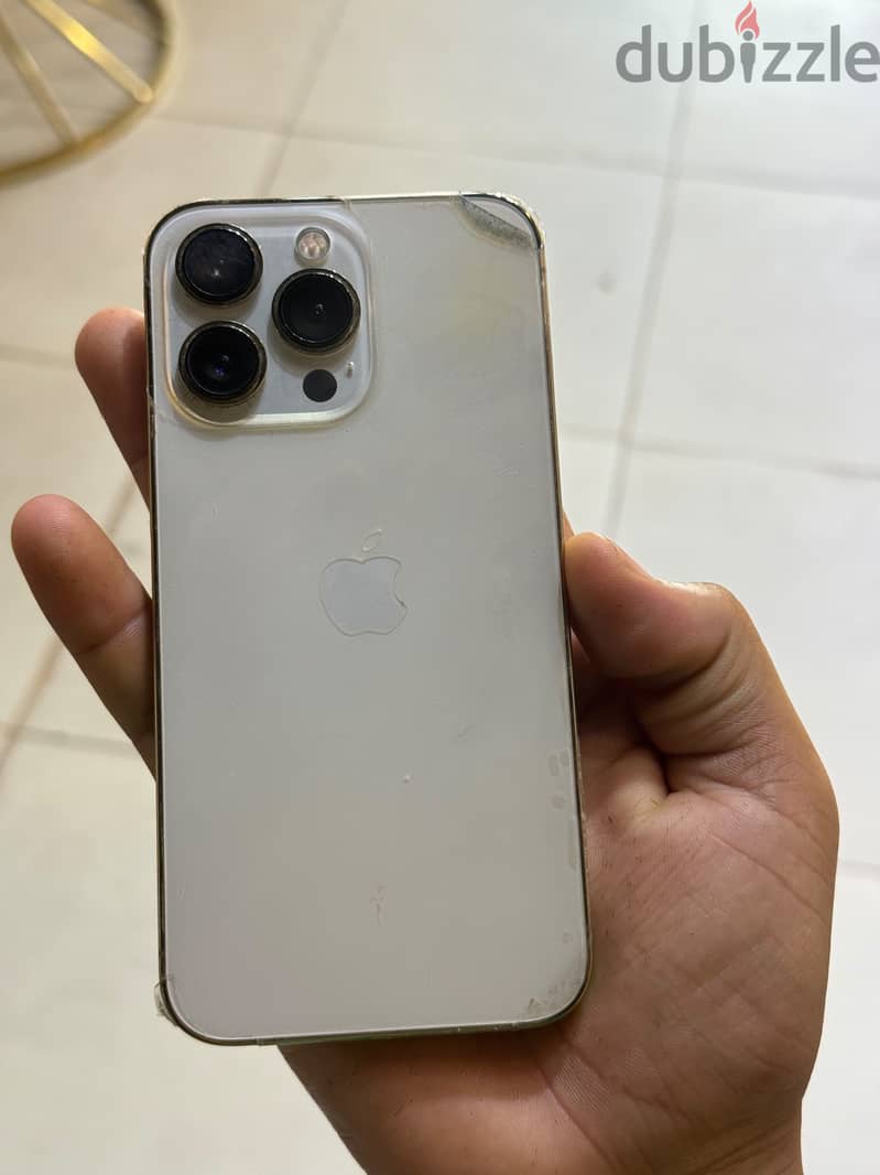 آبل - آيفون 13 برو 3