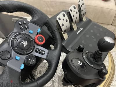Logitech G29 + Shifter بحالة فوق الممتازة ولا يوجد به اى اعطال