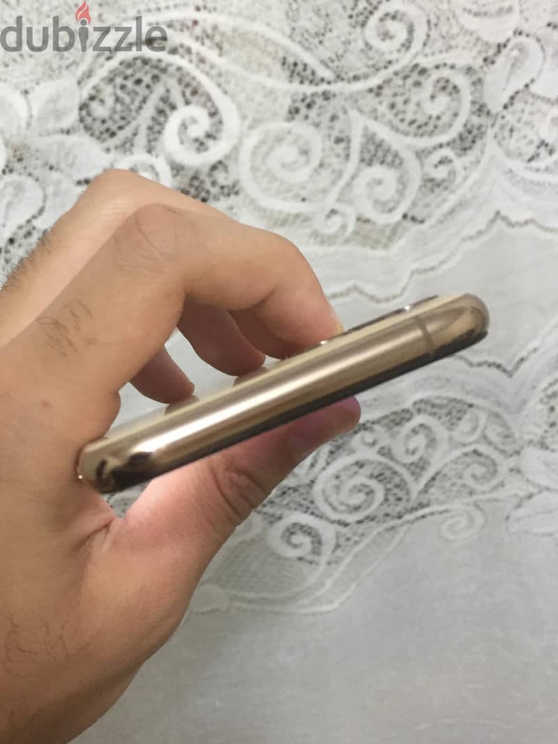 Apple - iPhone 11 Pro 3