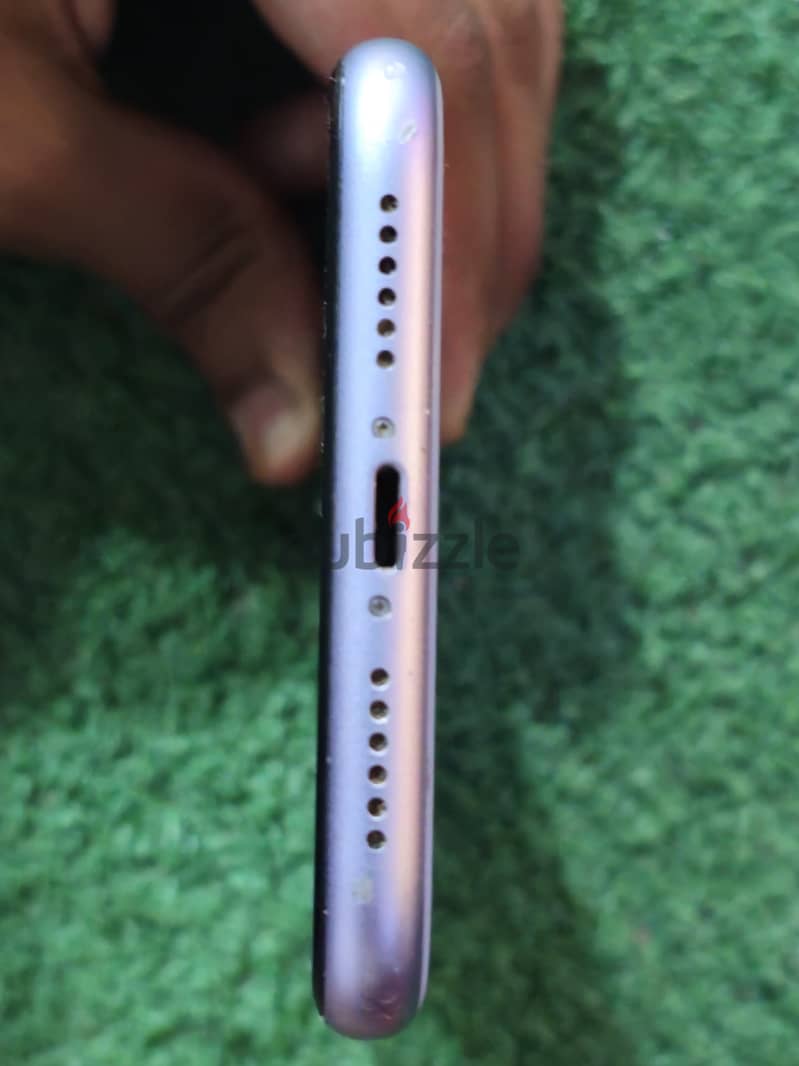 Apple - iPhone 11 2