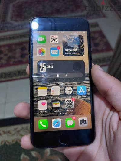 Apple - iPhone 7