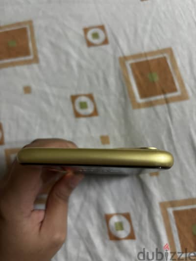 Apple - iPhone 11