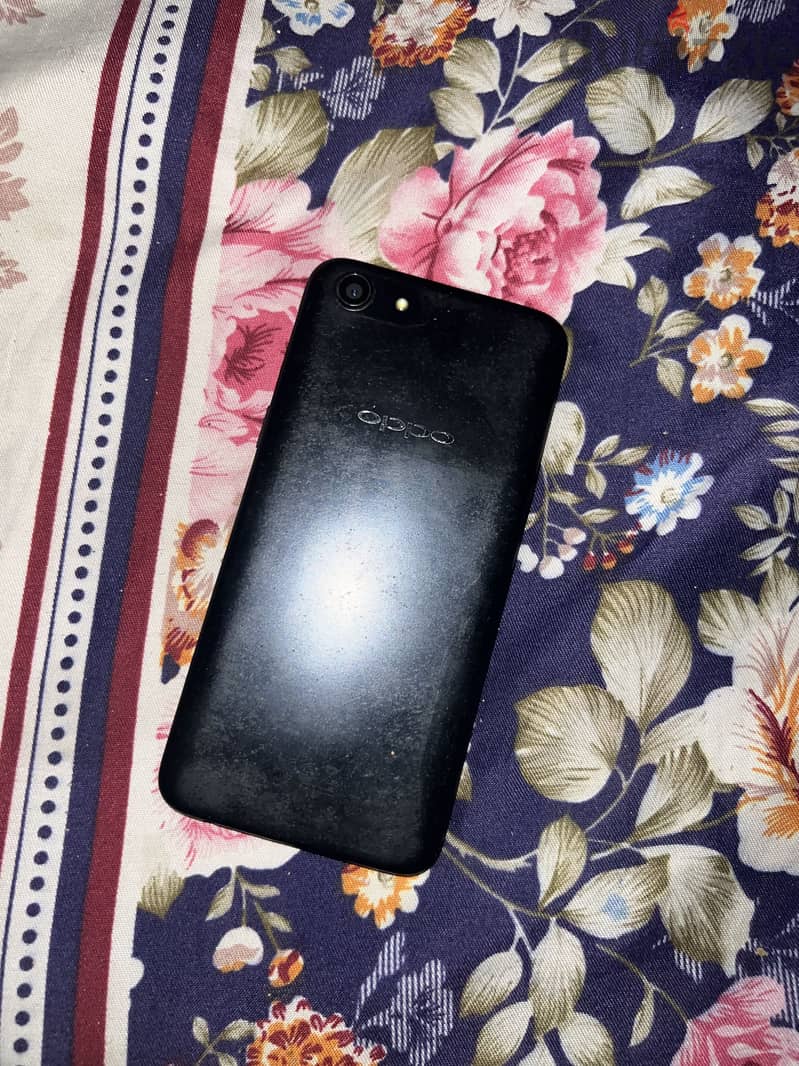 OPPO A83 1