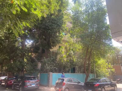 مبنى خال من السكان بالدقى للبيع