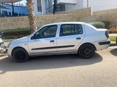 رينو كليو 2003
