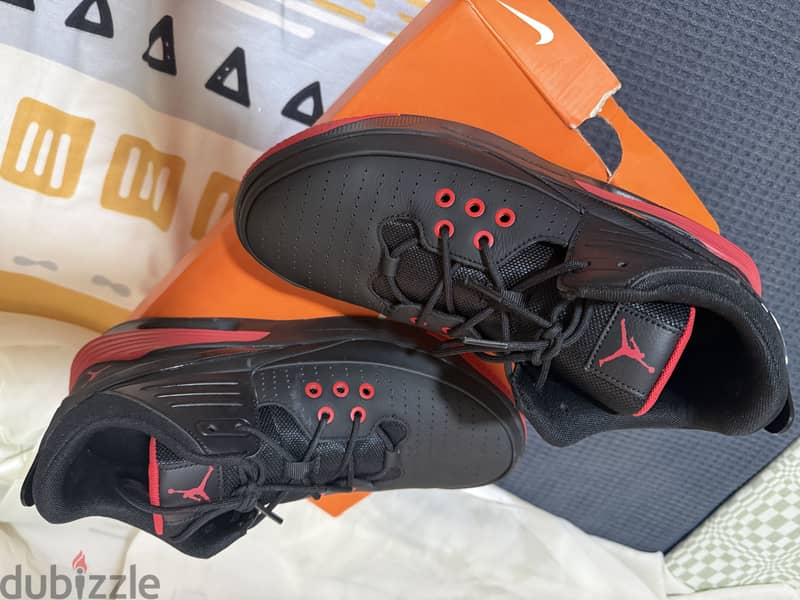 Nike original model Jordan max aura 5 5