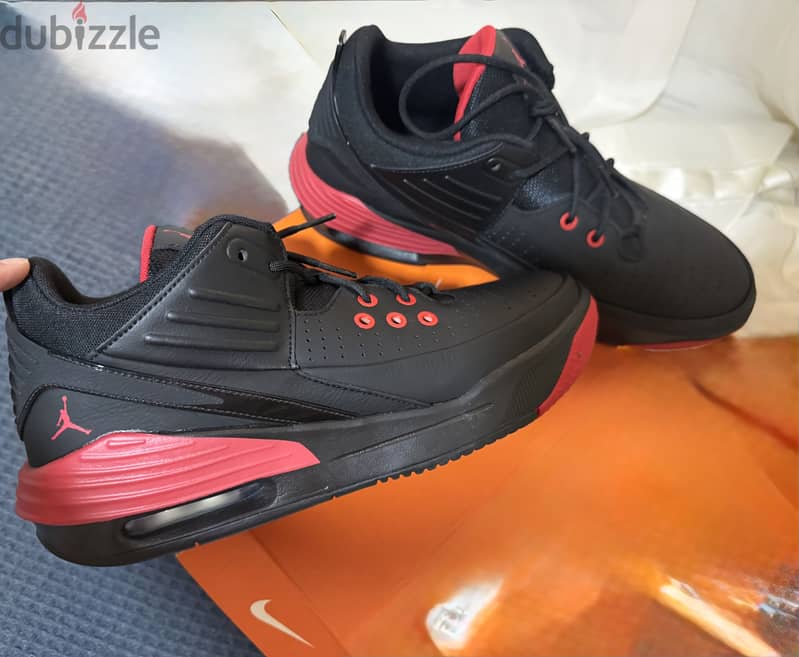 Nike original model Jordan max aura 5 6