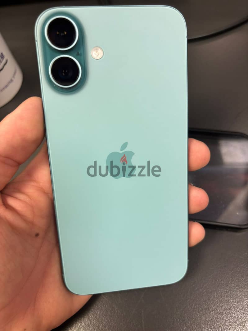 Apple - iPhone 16 Plus 3