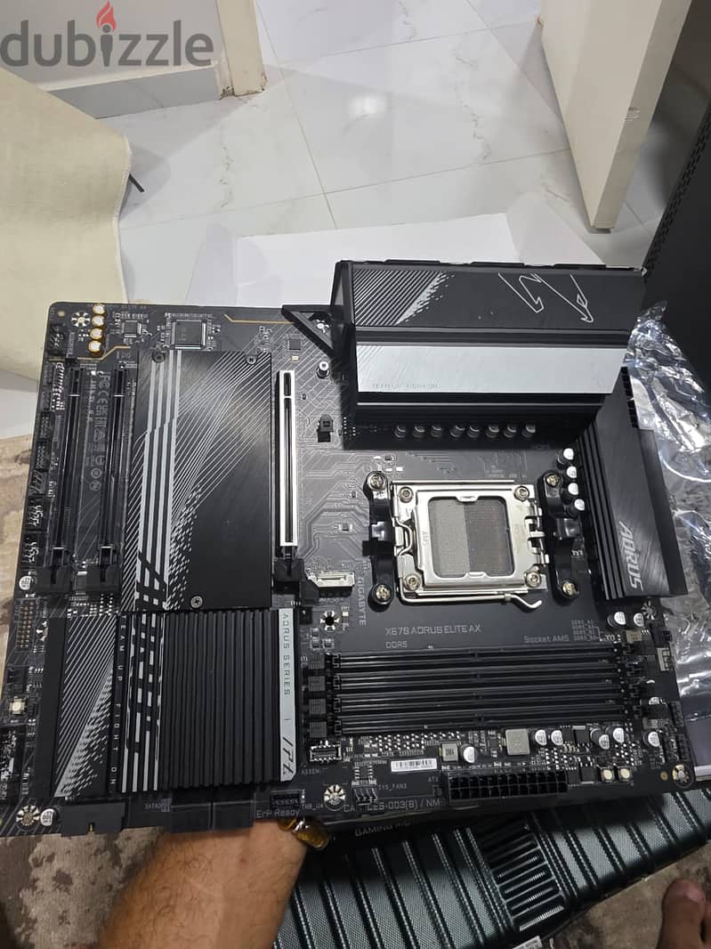 GIGABYTE B560M AORUS PRO INTEL 1