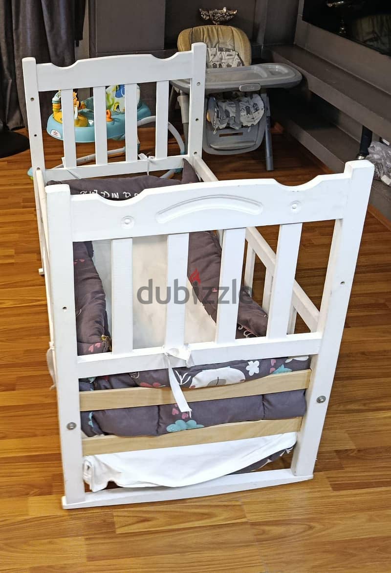 سرير اطفال 3