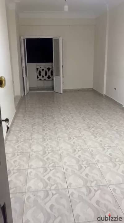 Apartment for rent in Cleopatra 130m steps to the tram